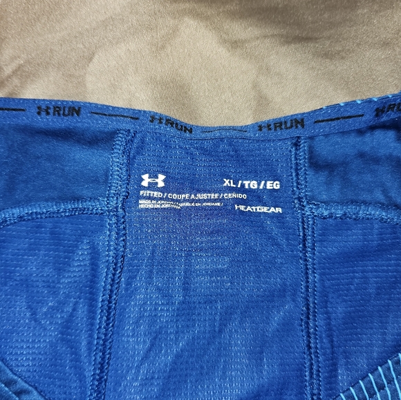 Men's, Gently used under armour heat gear XL - Picture 2 of 3